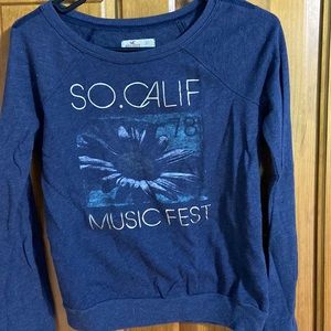 Hollister XS Navy sweater